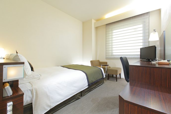 Imagen de la habitación del Hotel Mystays Ochanomizu Conference Center. Foto 8