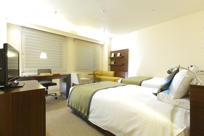 Imagen de la habitación del Hotel Mystays Ochanomizu Conference Center. Foto 10