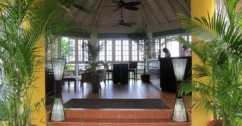 Imagen de los interiores del Hotel Mystic Ridge Resort. Foto 10