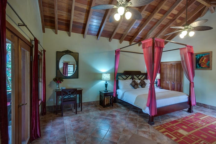 Imagen de la habitación del Hotel Mystic River Resort. Foto 4