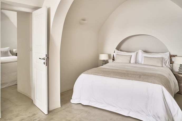 Imagen de la habitación del Hotel Mystique, A Luxury Collection , Santorini. Foto 13