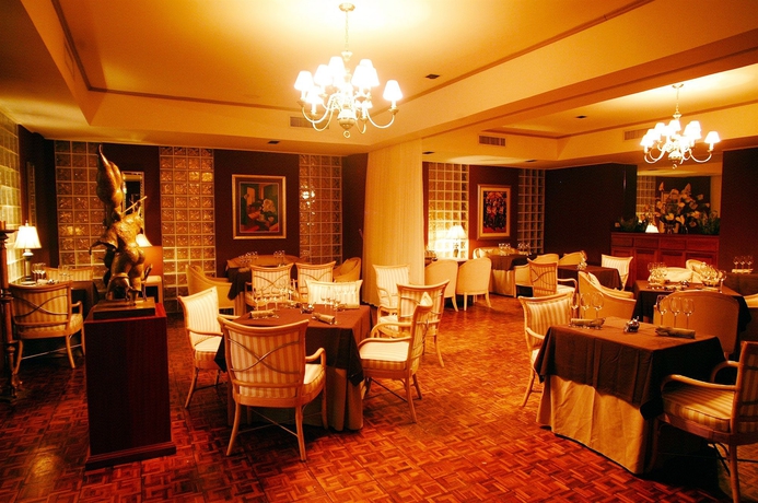 Imagen del bar/restaurante del Hotel Mystique Royal St. Lucia by Royalton. Foto 3