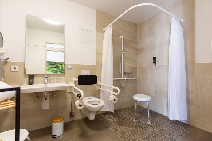 Imagen de la habitación del Hotel Mythenresort Heimdall. Foto 15