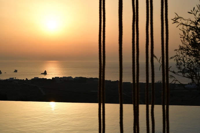 Imagen de la habitación del Hotel Mythic Paros. Foto 16