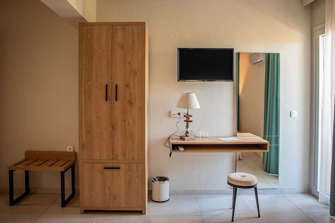 Imagen de la habitación del Hotel Mythic Summer, Paralia. Foto 4