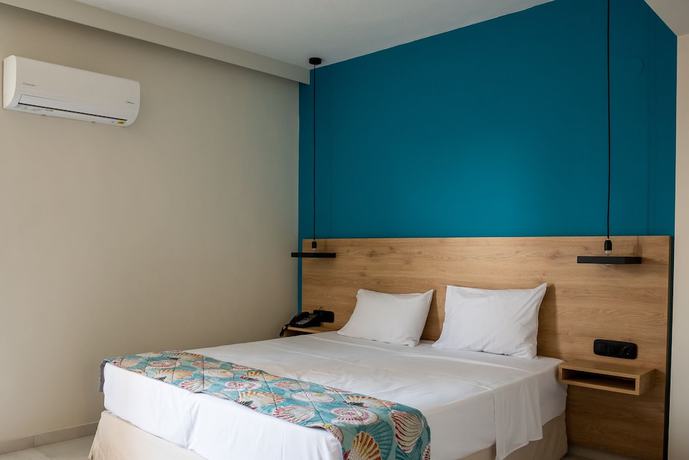 Imagen de la habitación del Hotel Mythic Summer, Paralia. Foto 6