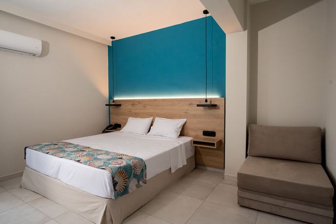 Imagen de la habitación del Hotel Mythic Summer, Paralia. Foto 13