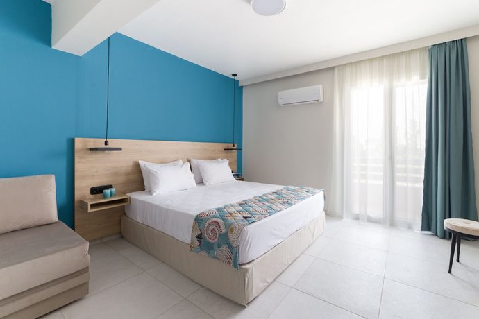 Imagen de la habitación del Hotel Mythic Summer, Paralia. Foto 15