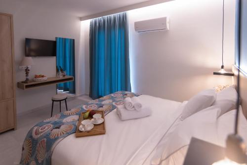 Imagen de la habitación del Hotel Mythic Summer, Paralia. Foto 6