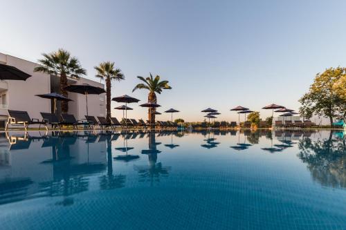 Imagen general del Hotel Mythic Summer, Paralia. Foto 2