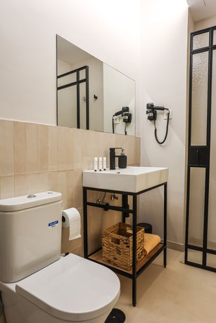 Imagen de la habitación del Hotel Mythic Valencia. Foto 8
