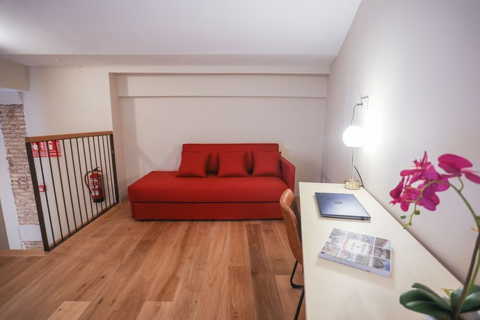 Imagen de la habitación del Hotel Mythic Valencia. Foto 12