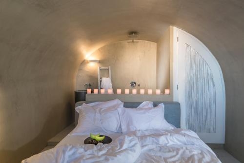 Imagen de la habitación del Hotel Mythical Blue Luxury Suites. Foto 8