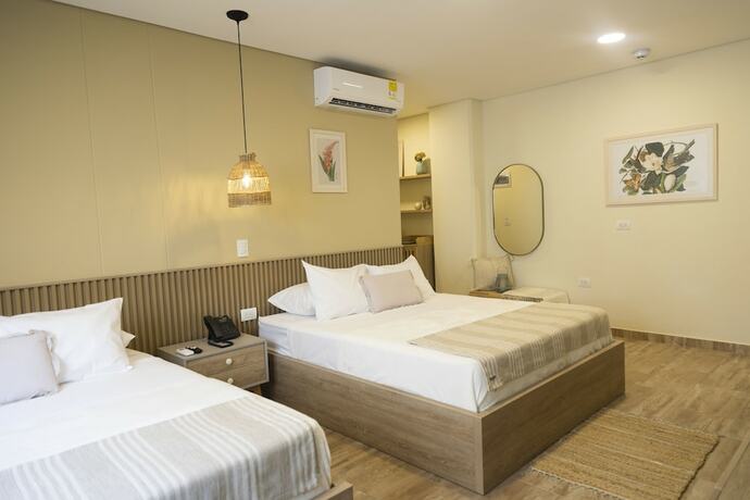 Imagen de la habitación del Hotel Mythical. Foto 14