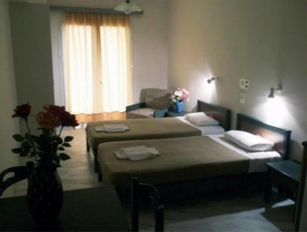 Imagen de la habitación del Hotel Mythos Beach. Foto 2
