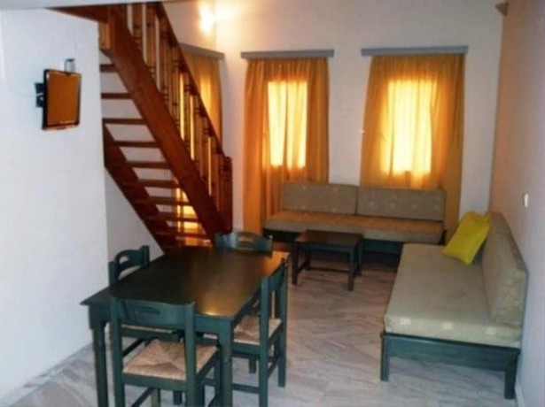 Imagen de la habitación del Hotel Mythos Beach. Foto 5