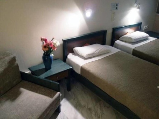 Imagen de la habitación del Hotel Mythos Beach. Foto 12