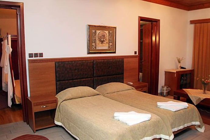 Imagen de la habitación del Hotel Mythos, Katerini. Foto 2