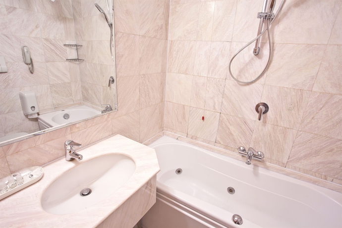 Imagen de la habitación del Hotel Mythos Milano. Foto 8