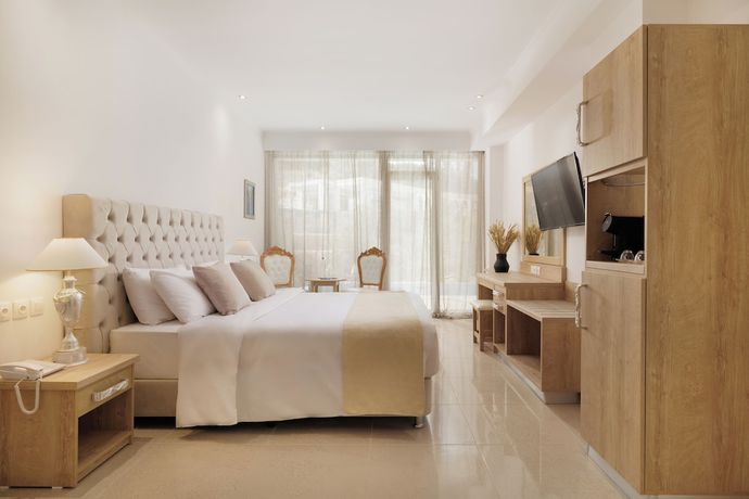 Imagen de la habitación del Hotel Mythos Panorama - Adults only. Foto 2