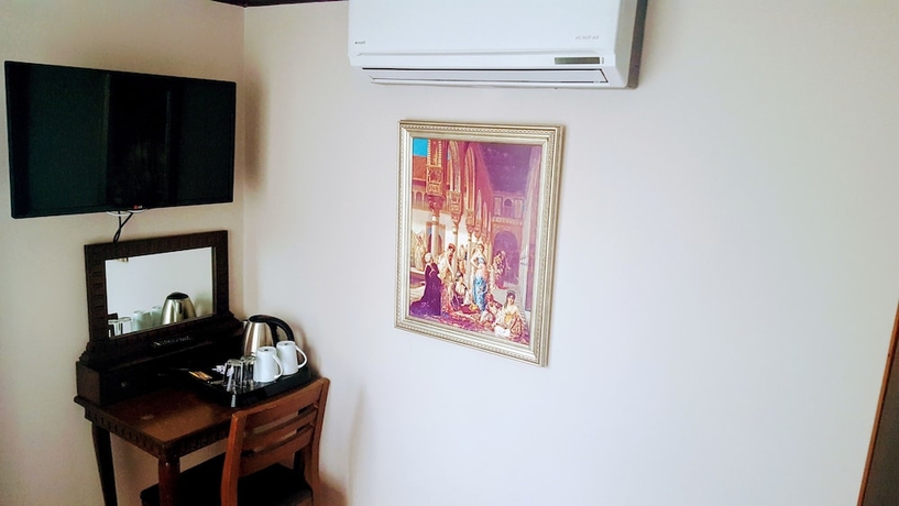 Imagen de la habitación del Hotel Mytra. Foto 8