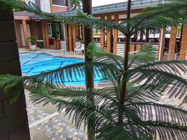 Imagen de la piscina del Hotel Myvilla Langkawi. Foto 17