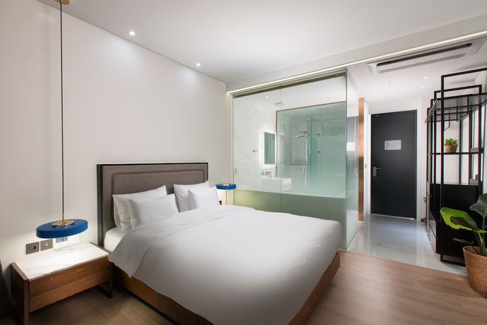 Imagen de la habitación del Hotel N Bridge. Foto 15