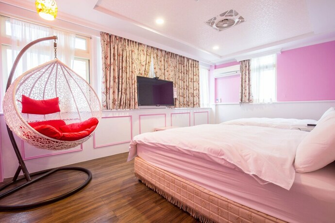 Imagen de la habitación del Hotel N. Castle. Foto 34