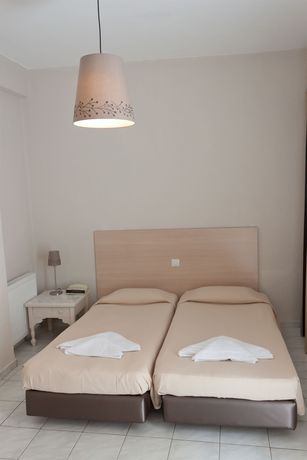 Imagen de la habitación del Hotel N E P center Hotel Rodos. Foto 2
