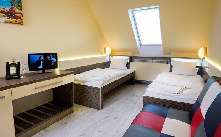 Imagen general del Hotel N, Př&iacute;mětice. Foto 3