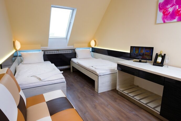 Imagen general del Hotel N, Př&iacute;mětice. Foto 4