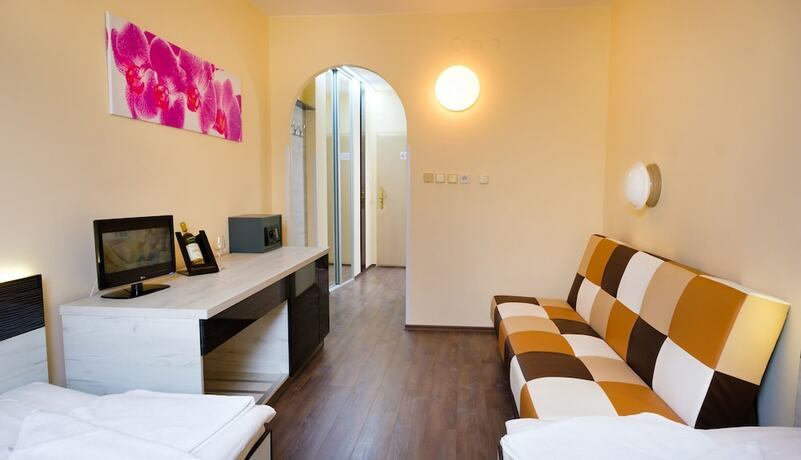 Imagen general del Hotel N, Př&iacute;mětice. Foto 6