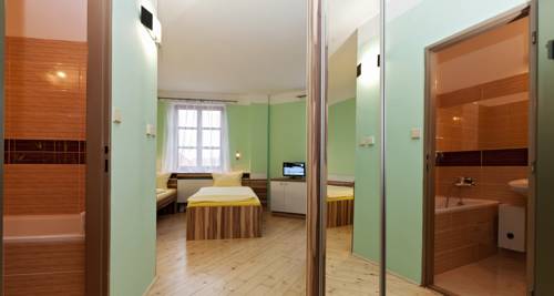 Imagen de la habitación del Hotel N, ZNOJMO. Foto 14