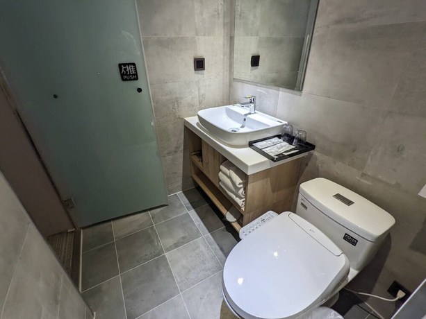 Imagen de la habitación del Hotel N hotel. Foto 13