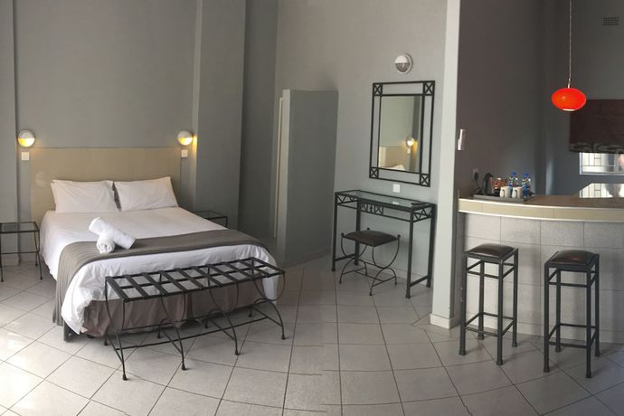 Imagen de la habitación del Hotel N1 Samora Machel Harare. Foto 7