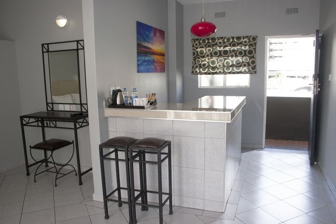 Imagen de la habitación del Hotel N1 Samora Machel Harare. Foto 13