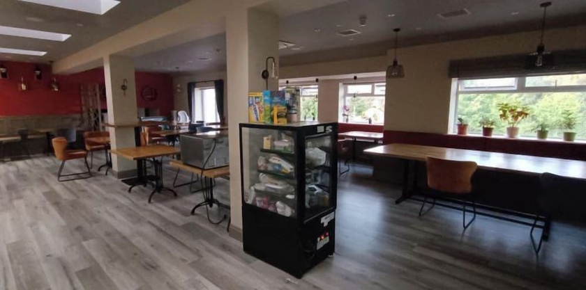 Imagen del bar/restaurante del Hotel N20 Inn. Foto 1