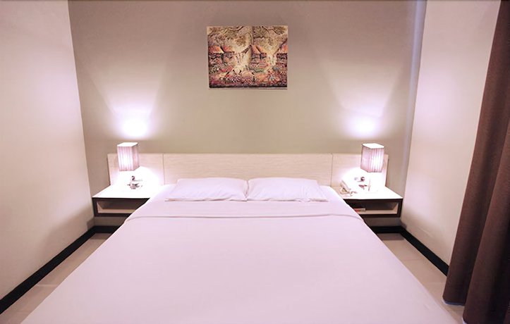 Imagen de la habitación del Hotel N3 Zainul Arifin. Foto 7