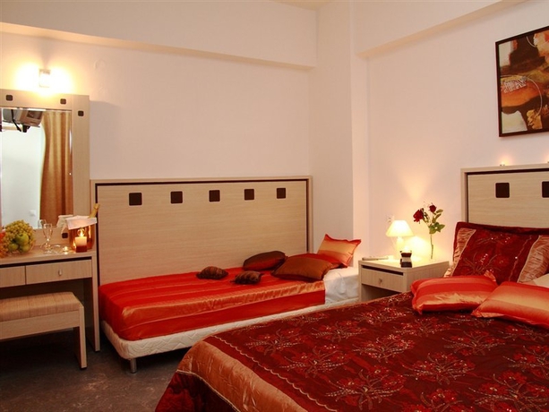 Imagen general del Hotel NANCY, Hersonissos. Foto 2