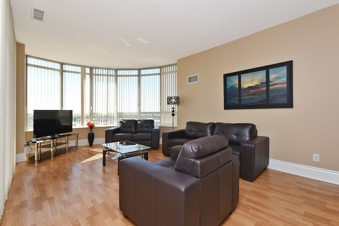 Imagen de la habitación del Hotel NAPA Furnished Suites Square One. Foto 2