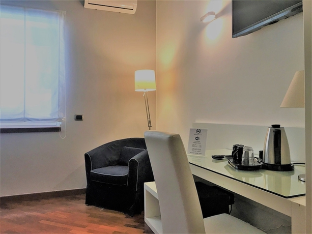 Imagen de la habitación del Hotel NAPOLIDAY BED & BREAKFAST RESIDENCE. Foto 16