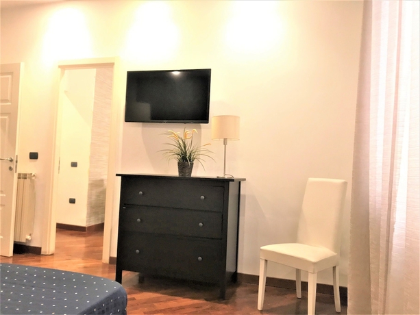 Imagen de la habitación del Hotel NAPOLIDAY BED & BREAKFAST RESIDENCE. Foto 17