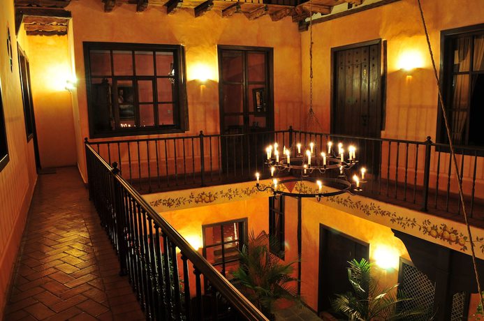 Imagen de los interiores del Hotel NASS Casa del Aguila. Foto 18