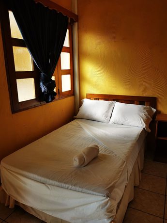 Imagen de la habitación del Hotel NATZ HOTEL. Foto 3