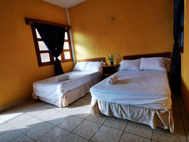 Imagen de la habitación del Hotel NATZ HOTEL. Foto 9