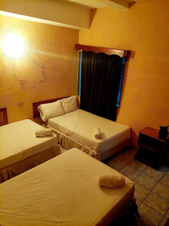 Imagen de la habitación del Hotel NATZ HOTEL. Foto 17