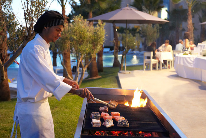 Imagen del bar/restaurante del Hotel NAU Sao Rafael Suites– All Inclusive. Foto 4