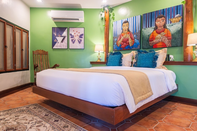 Imagen de la habitación del Hotel NAWA Wellness. Foto 8