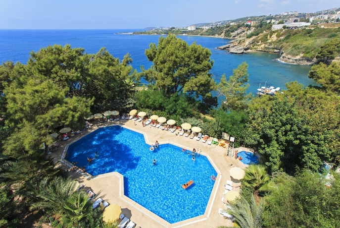Imagen general del Hotel İNCEKUM WEST OTEL, İncekum. Foto 1