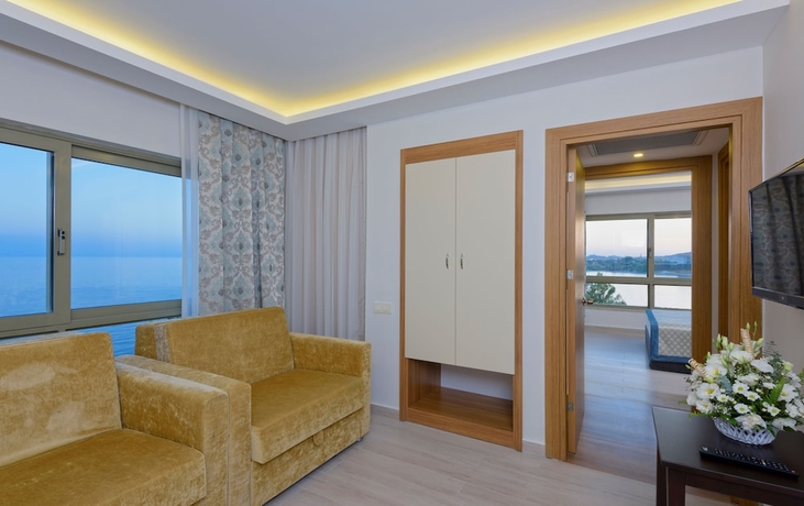 Imagen de la habitación del Hotel İNCEKUM WEST OTEL, İncekum. Foto 7